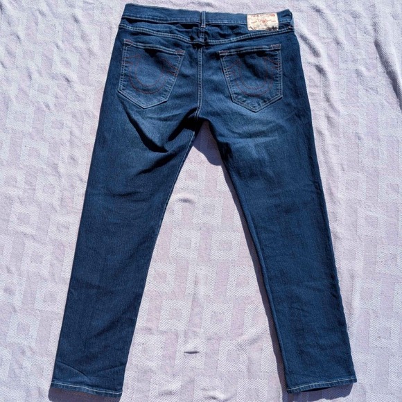 True Religion Rocco Relaxed Skinny Men Dark Wash Jeans Size 36x31 - Picture 2 of 8